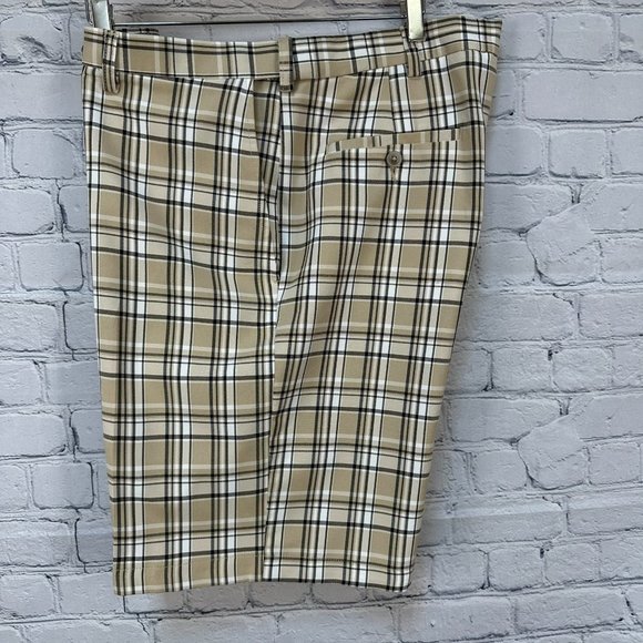 Haggar Men's Cool 18 Pro Straight Fit Flat Front Golf Short, Size W38, Tan Plaid - Picture 7 of 10